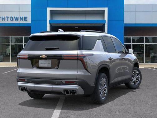 Sterling Gray Metallic 2026 Chevrolet Traverse LT