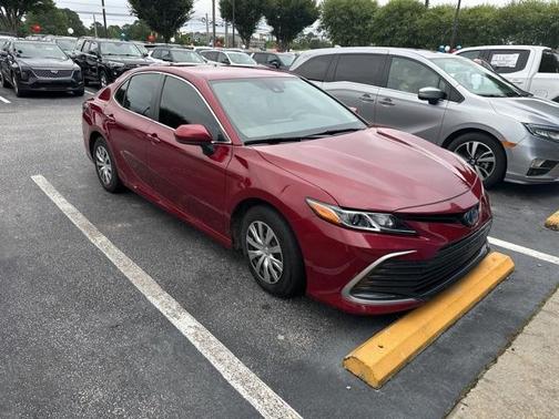 2022 Toyota Camry Hybrid LE