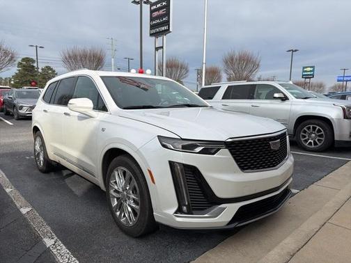 2022 Cadillac XT6 Premium Luxury FWD