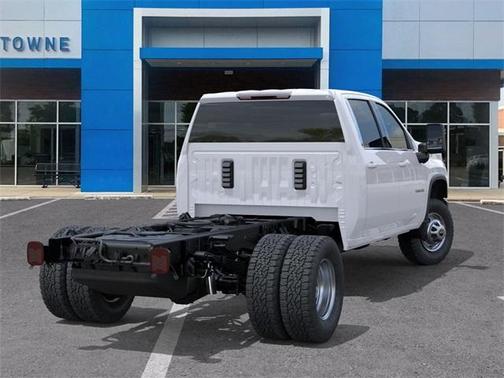 2025 Chevrolet Silverado 3500 WT