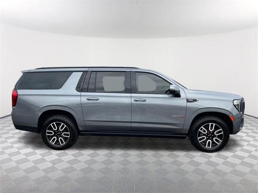 2022 GMC Yukon XL AT4