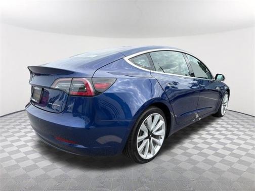 2018 Tesla Model 3 Long Range