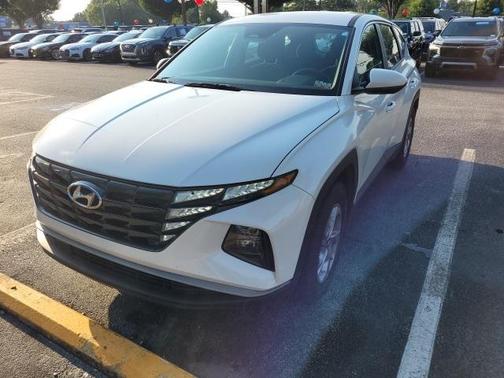 2024 Hyundai TUCSON SE