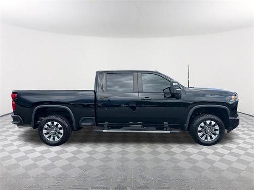 2024 Chevrolet Silverado 2500 Custom