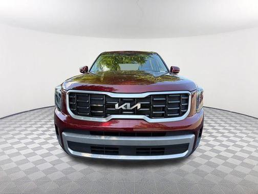 Red 2023 Kia Telluride S