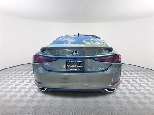 2024 Lexus ES 350 Ultra Luxury