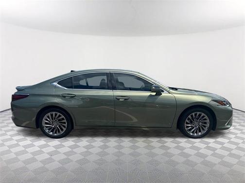 2024 Lexus ES 350 Ultra Luxury