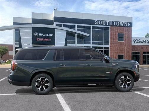 2025 GMC Yukon XL AT4