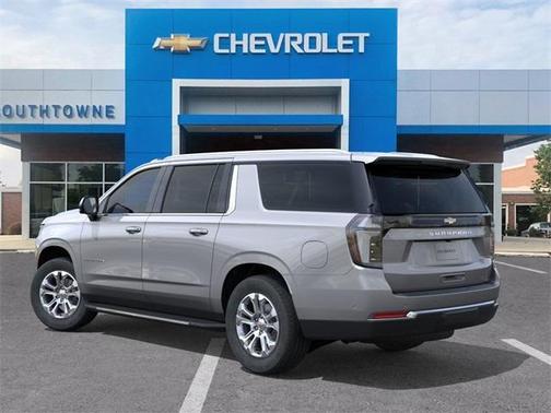 2025 Chevrolet Suburban LT