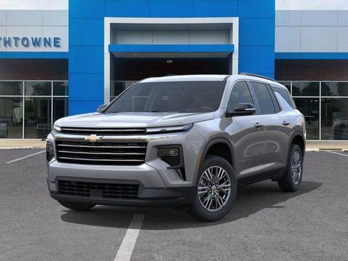Sterling Gray Metallic 2026 Chevrolet Traverse LT