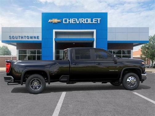 2025 Chevrolet Silverado 3500 LT