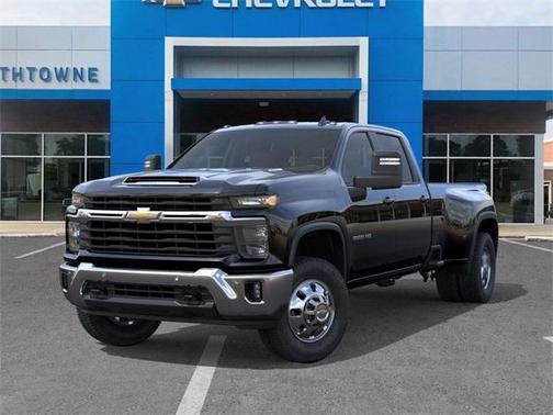 2025 Chevrolet Silverado 3500 LT