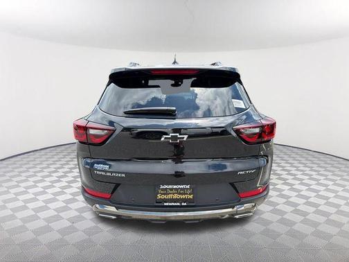 Mosaic Black Metallic 2025 Chevrolet Trailblazer ACTIV