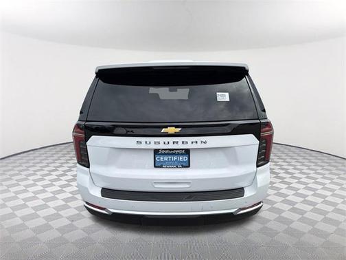 2025 Chevrolet Suburban LS