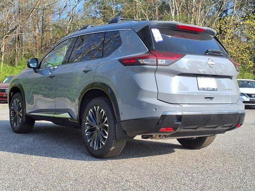 2025 Nissan Rogue Platinum