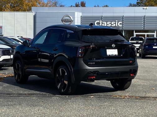 Super Black 2026 Nissan Kicks SR