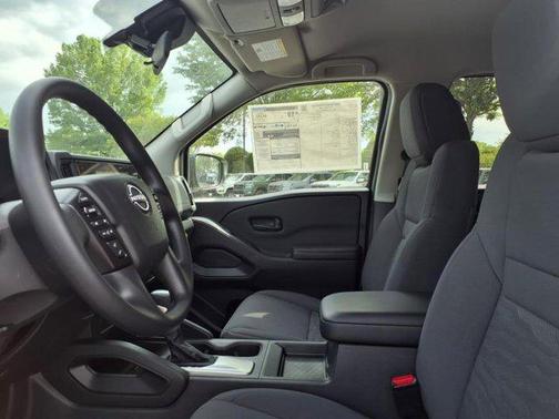 2025 Nissan Frontier S