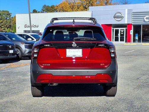 2026 Nissan Kicks SR