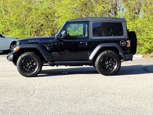 Black Clearcoat 2022 Jeep Wrangler Sport S