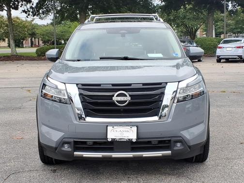 Boulder Gray Pearl 2022 Nissan Pathfinder Platinum 2WD