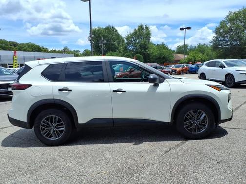 Glacier White 2024 Nissan Rogue S