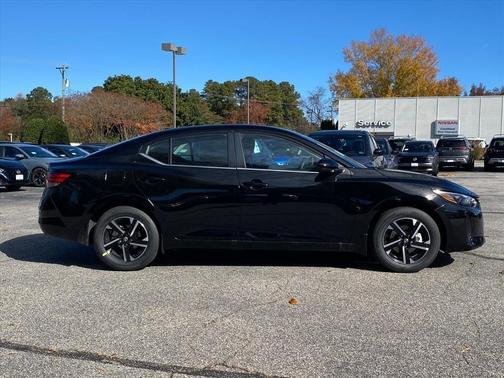 Super Black 2025 Nissan Sentra SV
