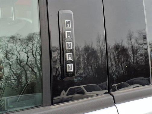 2024 Ford F-150 Lightning LARIAT