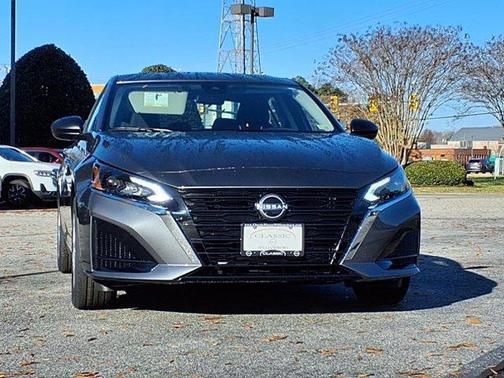 2025 Nissan Altima S FWD