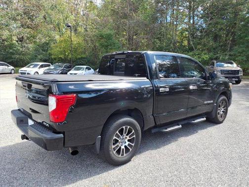 2021 Nissan Titan SV