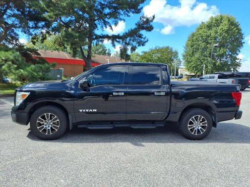 2021 Nissan Titan SV