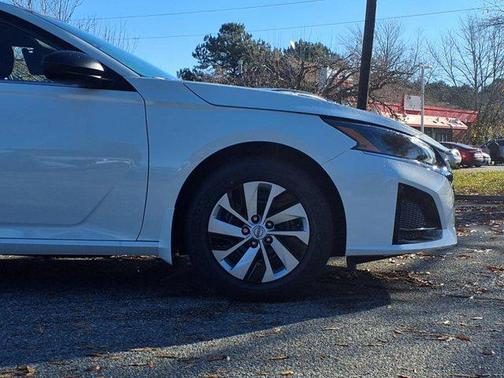 2025 Nissan Altima S FWD