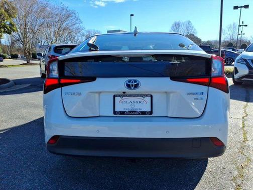 2020 Toyota Prius XLE