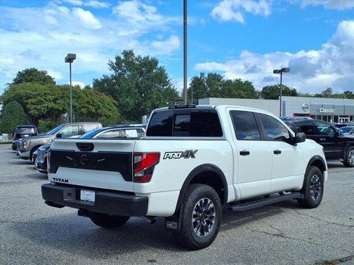 2024 Nissan Titan PRO-4X