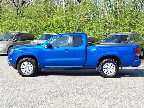 2024 Nissan Frontier SV