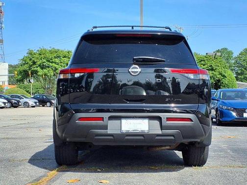 2023 Nissan Pathfinder SV 4WD