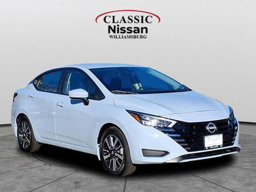 Gray Sky Pearl 2025 Nissan Versa 1.6 SV