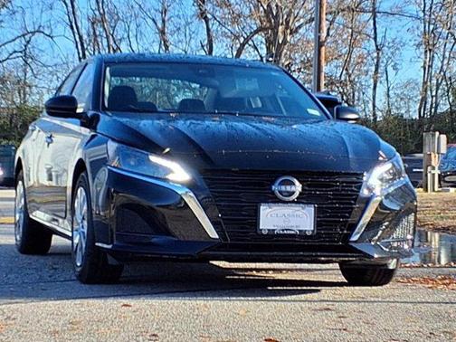2025 Nissan Altima S FWD