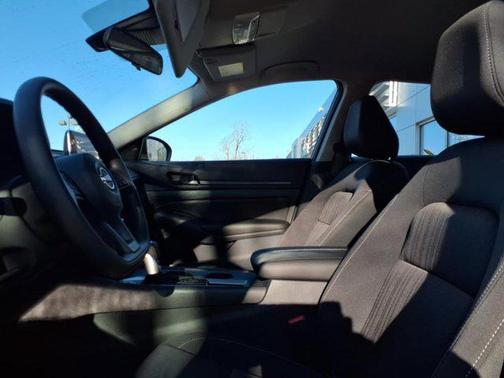 2025 Nissan Altima S FWD