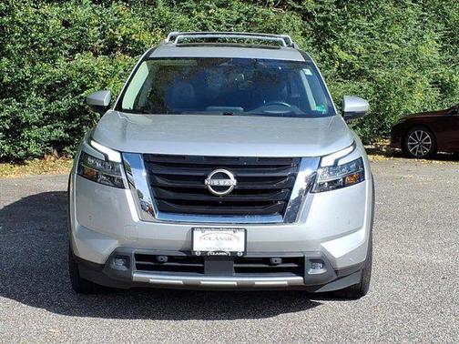 2022 Nissan Pathfinder Platinum 4WD