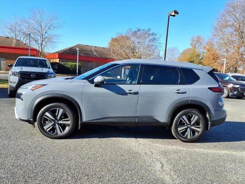 2024 Nissan Rogue SL