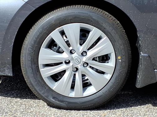 Gun Metallic 2025 Nissan Sentra S