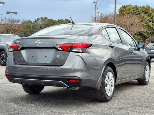 2025 Nissan Versa 1.6 S