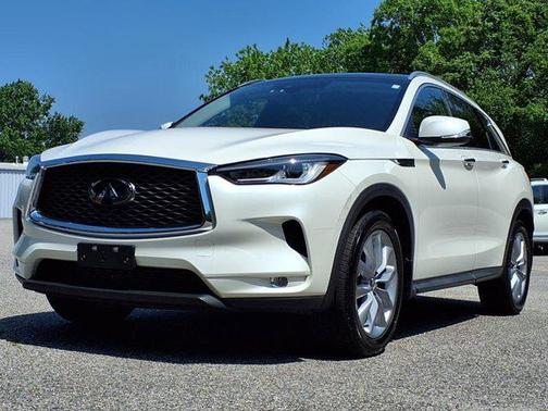 2022 INFINITI QX50 LUXE AWD