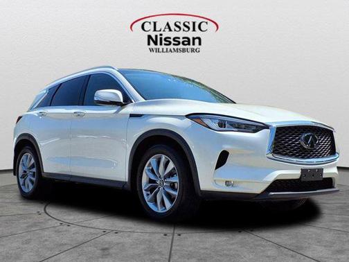 2022 INFINITI QX50 LUXE AWD