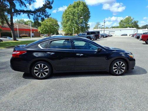 2017 Nissan Altima 2.5 SV