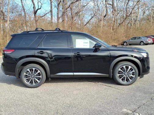 Super Black 2026 Nissan Pathfinder Platinum