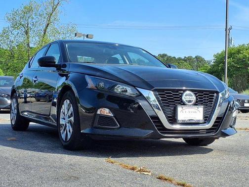 2022 Nissan Altima S FWD