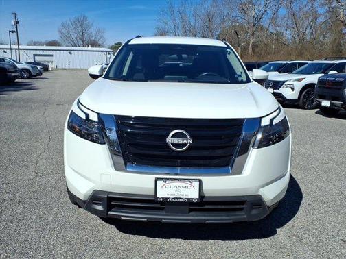 2025 Nissan Pathfinder SV 4WD