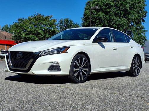 2020 Nissan Altima SR FWD