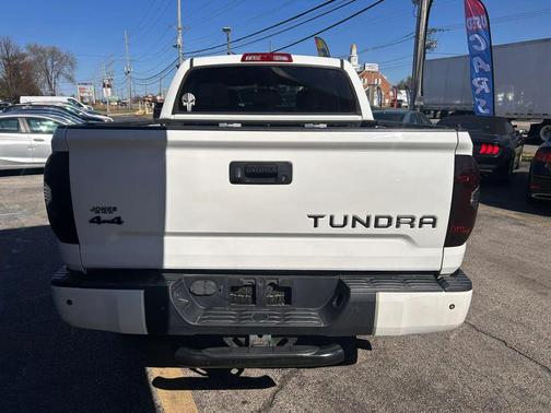 Super White 2016 Toyota Tundra SR5
